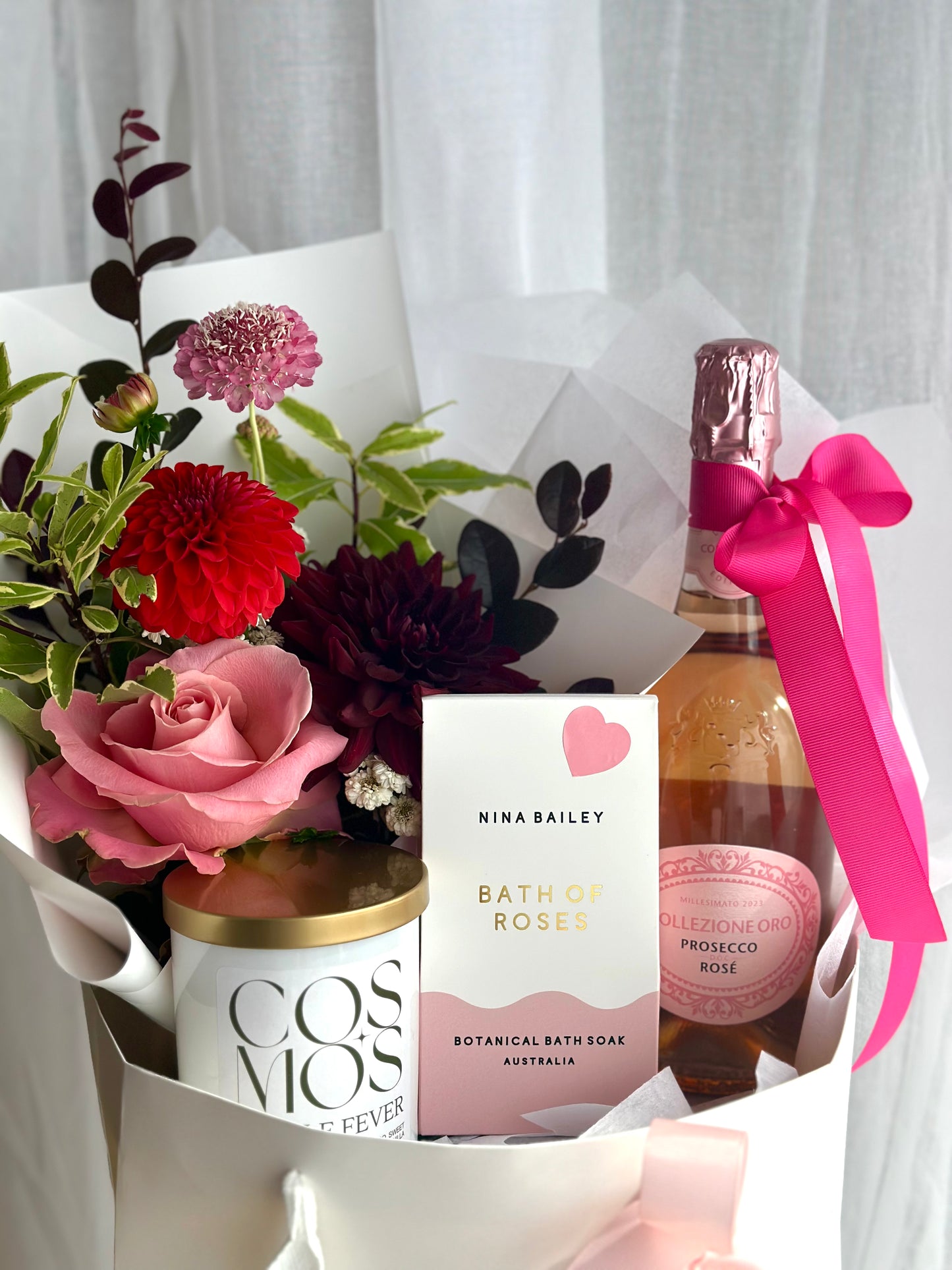 Cosmos luxe gift pack
