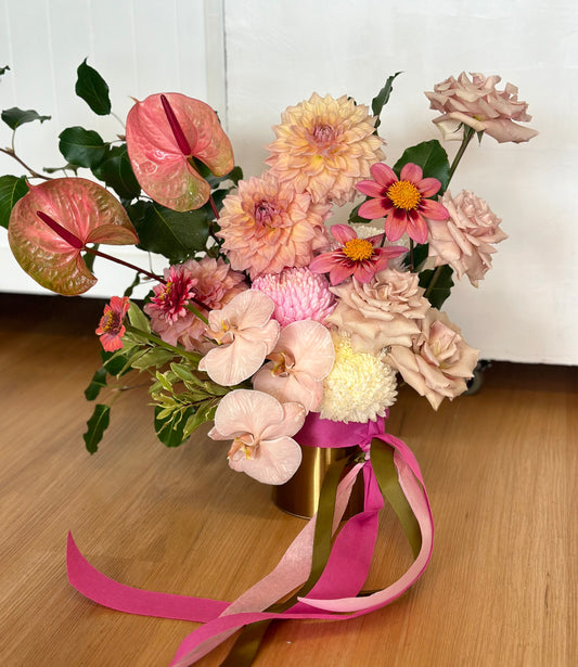LUXE GOLDEN VASE ARRANGEMENT