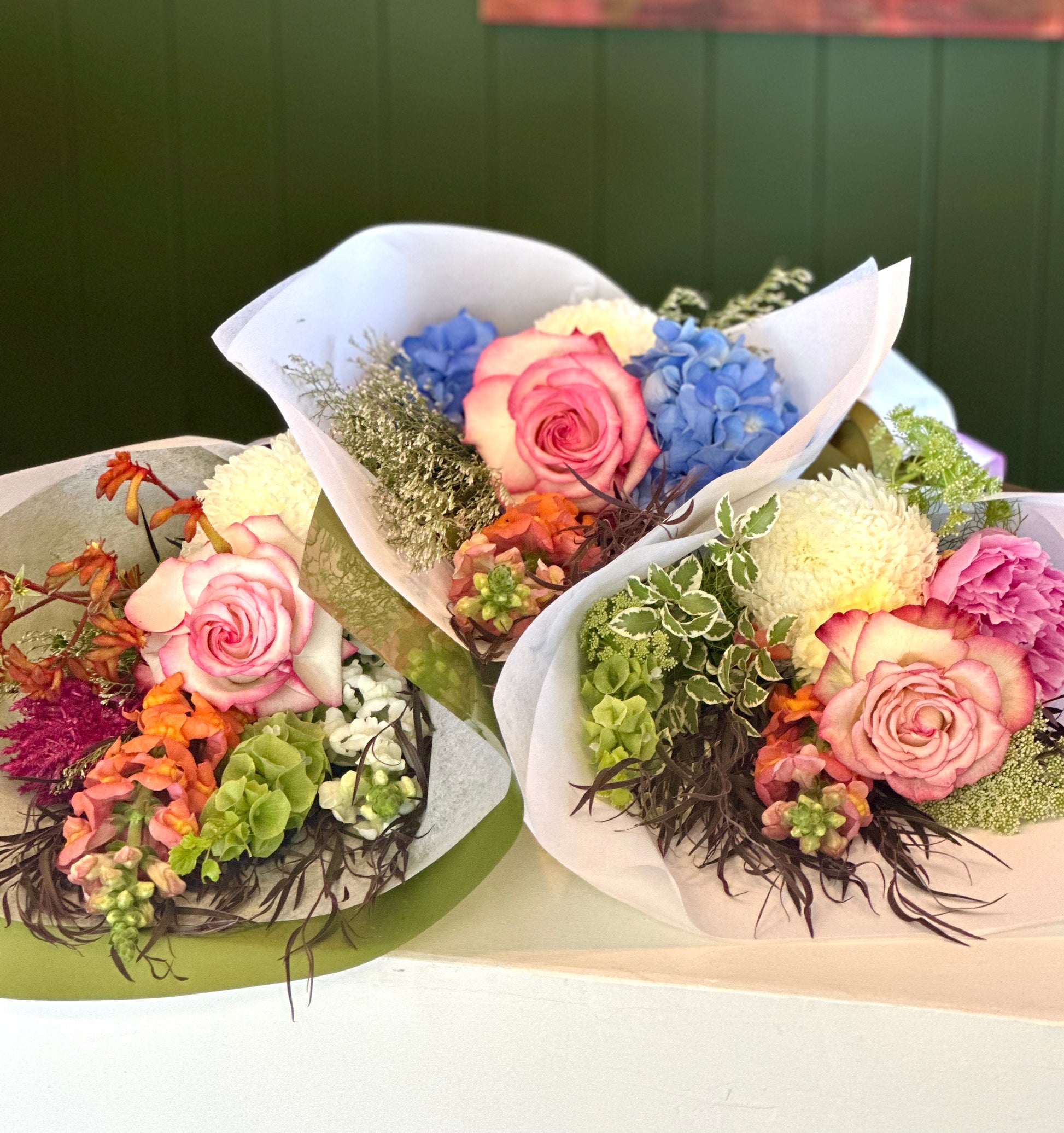 Cosmos Mixed Posy STANDARD – Cosmos Floral Boutique