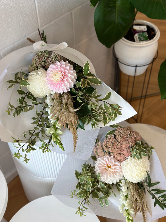Classic Soft & Neutral Mixed Bouquet STANDARD
